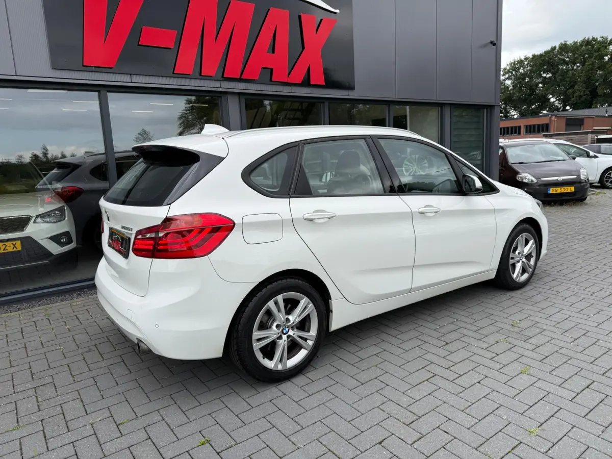 225i xDrive Exec AUT Xenon Camera Stoelvw
