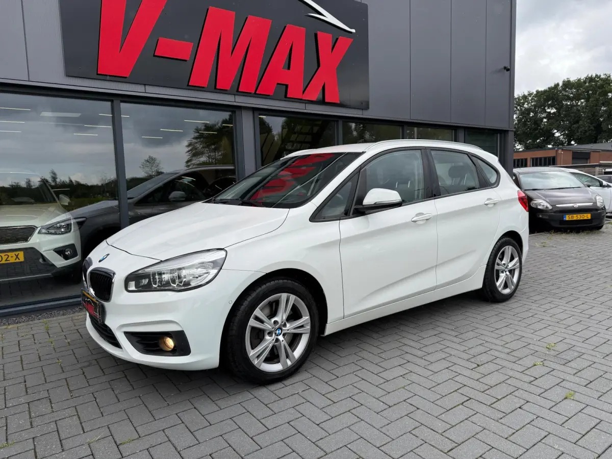225i xDrive Exec AUT Xenon Camera Stoelvw