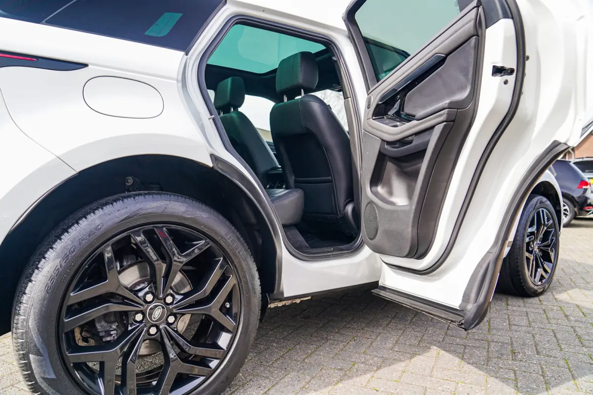 2.0 P200 AWD R-Dynamic HSE | Panorama | Facelift | Meridian | Apple carplay | Memory | Camera | NAP