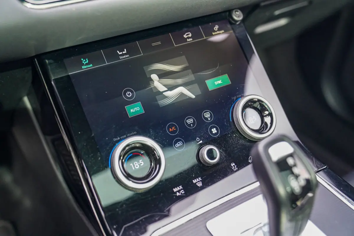 2.0 P200 AWD R-Dynamic HSE | Panorama | Facelift | Meridian | Apple carplay | Memory | Camera | NAP