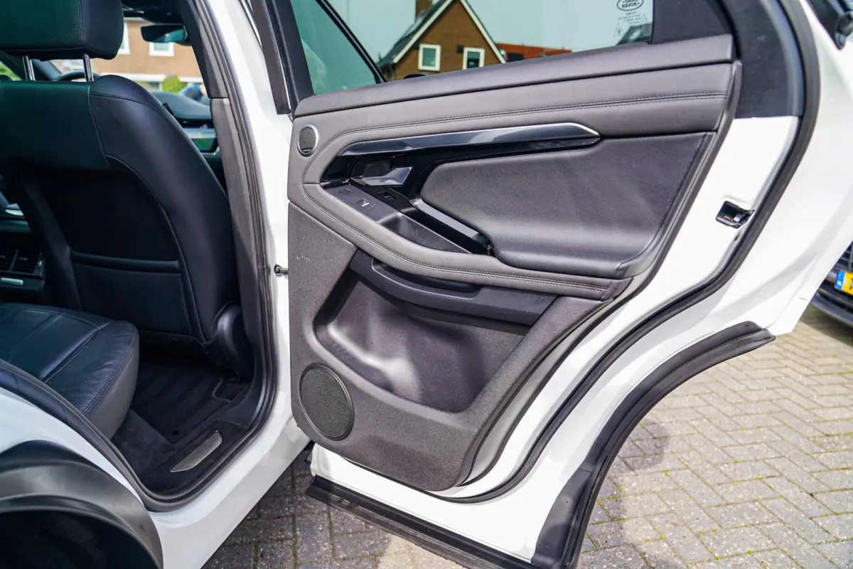 2.0 P200 AWD R-Dynamic HSE | Panorama | Facelift | Meridian | Apple carplay | Memory | Camera | NAP