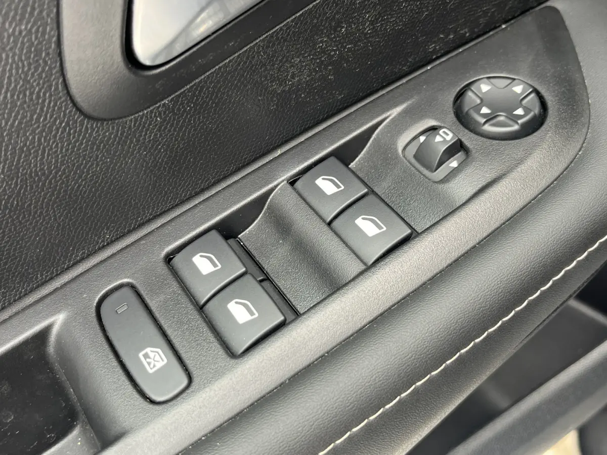 Hybrid 110 e-DCS6 Automaat Allure | Adaptive Cruise Control | Parkeersensoren voor + achter | Carplay/Android Auto |