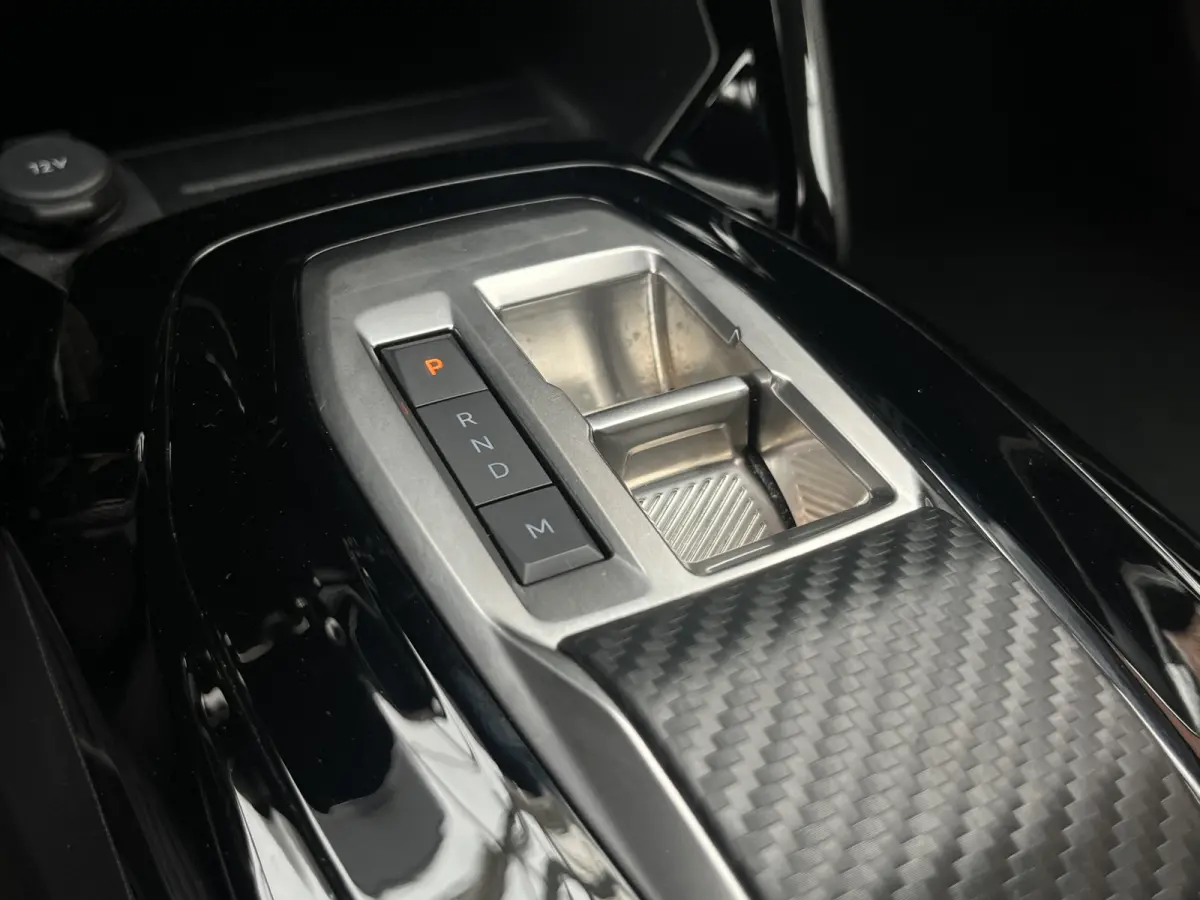 Hybrid 110 e-DCS6 Automaat Allure | Adaptive Cruise Control | Parkeersensoren voor + achter | Carplay/Android Auto |