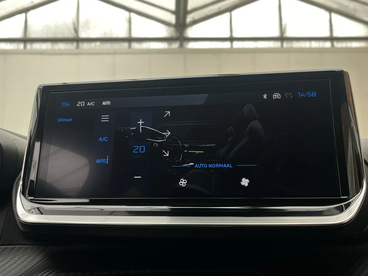 Hybrid 110 e-DCS6 Automaat Allure | Adaptive Cruise Control | Parkeersensoren voor + achter | Carplay/Android Auto |