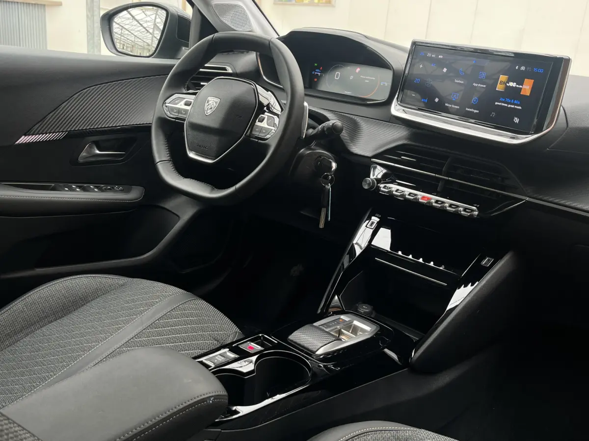 Hybrid 110 e-DCS6 Automaat Allure | Adaptive Cruise Control | Parkeersensoren voor + achter | Carplay/Android Auto |