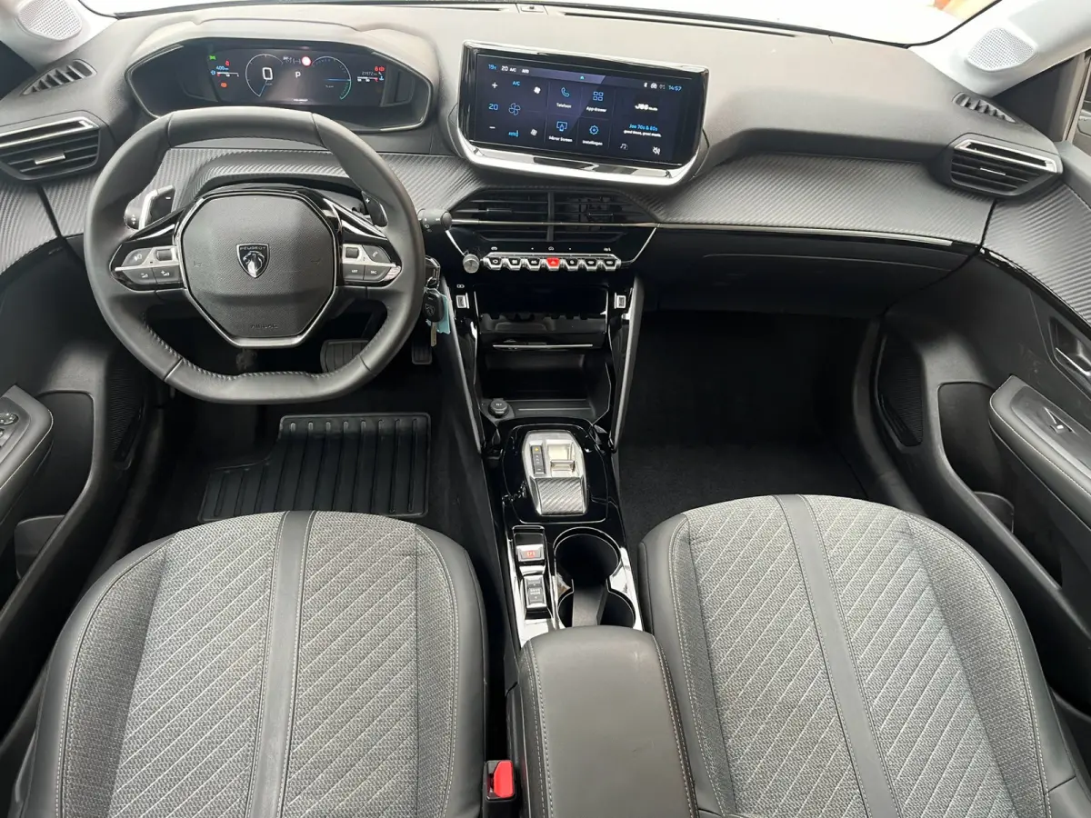 Hybrid 110 e-DCS6 Automaat Allure | Adaptive Cruise Control | Parkeersensoren voor + achter | Carplay/Android Auto |