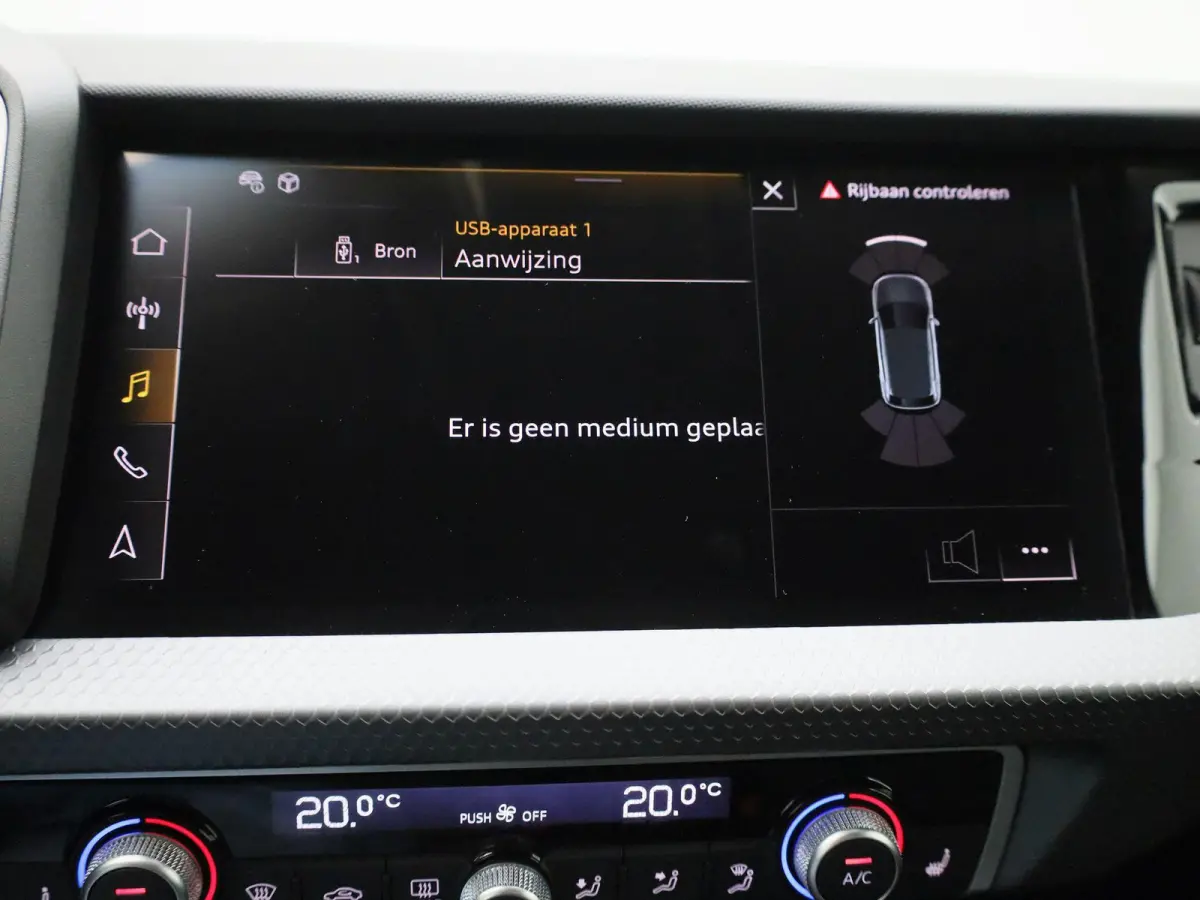 30 TFSI Advanced edition l Adaptive cruise control l Stoelverwarming l Climate control l Parkeersensoren l LED-koplampen l Audi sound system l Apple Carplay / Android Auto l Privacy glas l L