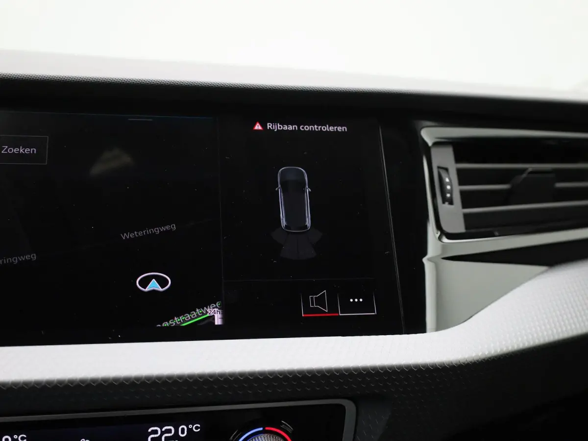 30 TFSI Advanced edition l Adaptive cruise control l Climate control l Stoelverwarming l Navigatie l Climate control l LED-koplampen l Audi sound system l Privacy glas l Optiekpakket zwart p