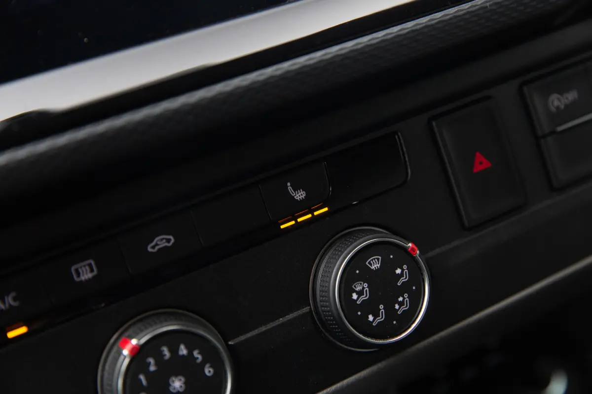 2.0 TDI L2 Bulli 200PK , 2x Schuifdeur, Leer, Carplay, Camera, NL auto,