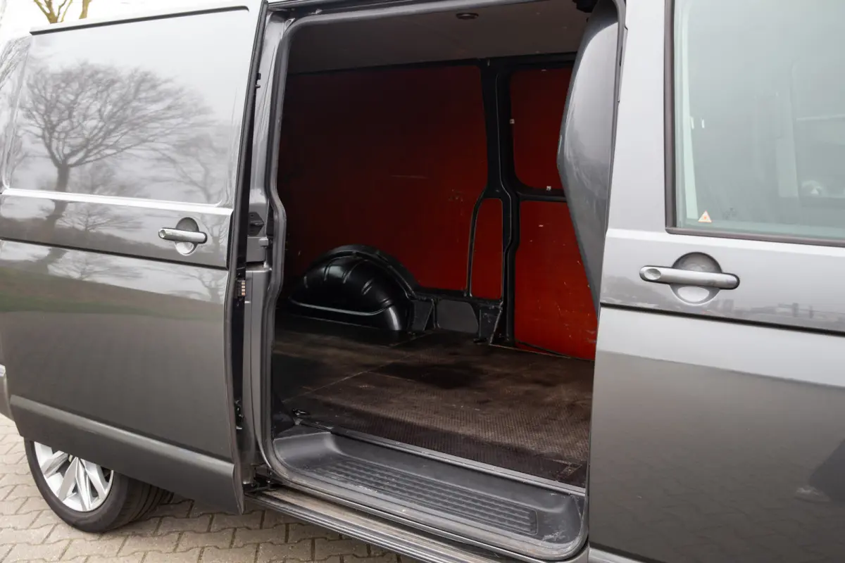2.0 TDI L2 Bulli 200PK , 2x Schuifdeur, Leer, Carplay, Camera, NL auto,