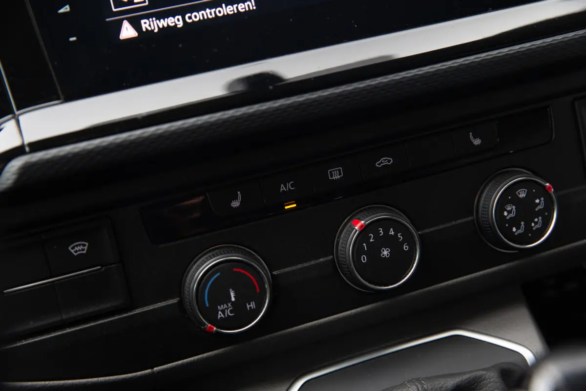 2.0 TDI L2 Bulli 200PK , 2x Schuifdeur, Leer, Carplay, Camera, NL auto,
