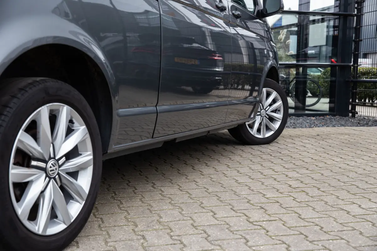 2.0 TDI L2 Bulli 200PK , 2x Schuifdeur, Leer, Carplay, Camera, NL auto,