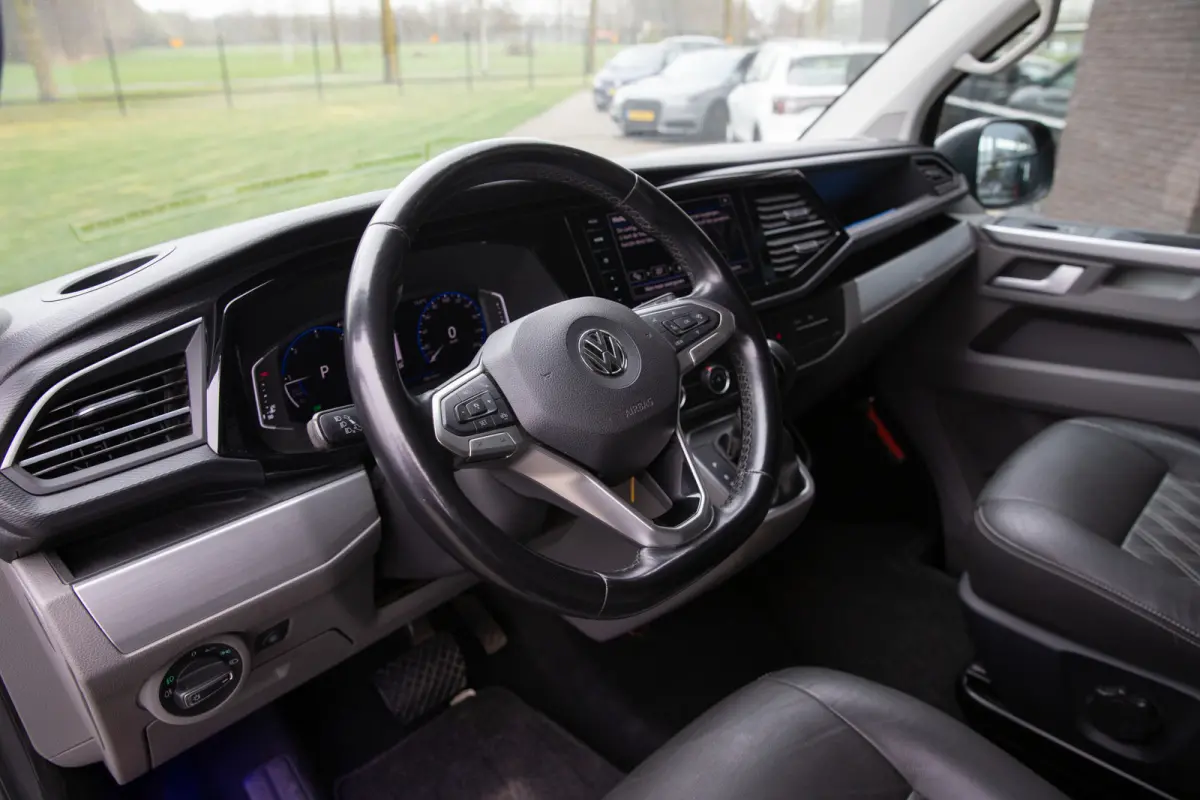 2.0 TDI L2 Bulli 200PK , 2x Schuifdeur, Leer, Carplay, Camera, NL auto,