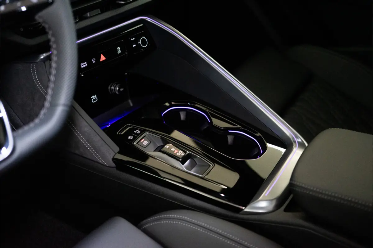 e-hybrid 270KW Quattro S Edition 367PK | 2026 | B&O | Pano | Sfeer | Memory | 5 Jaar fabrieksgarantie!
