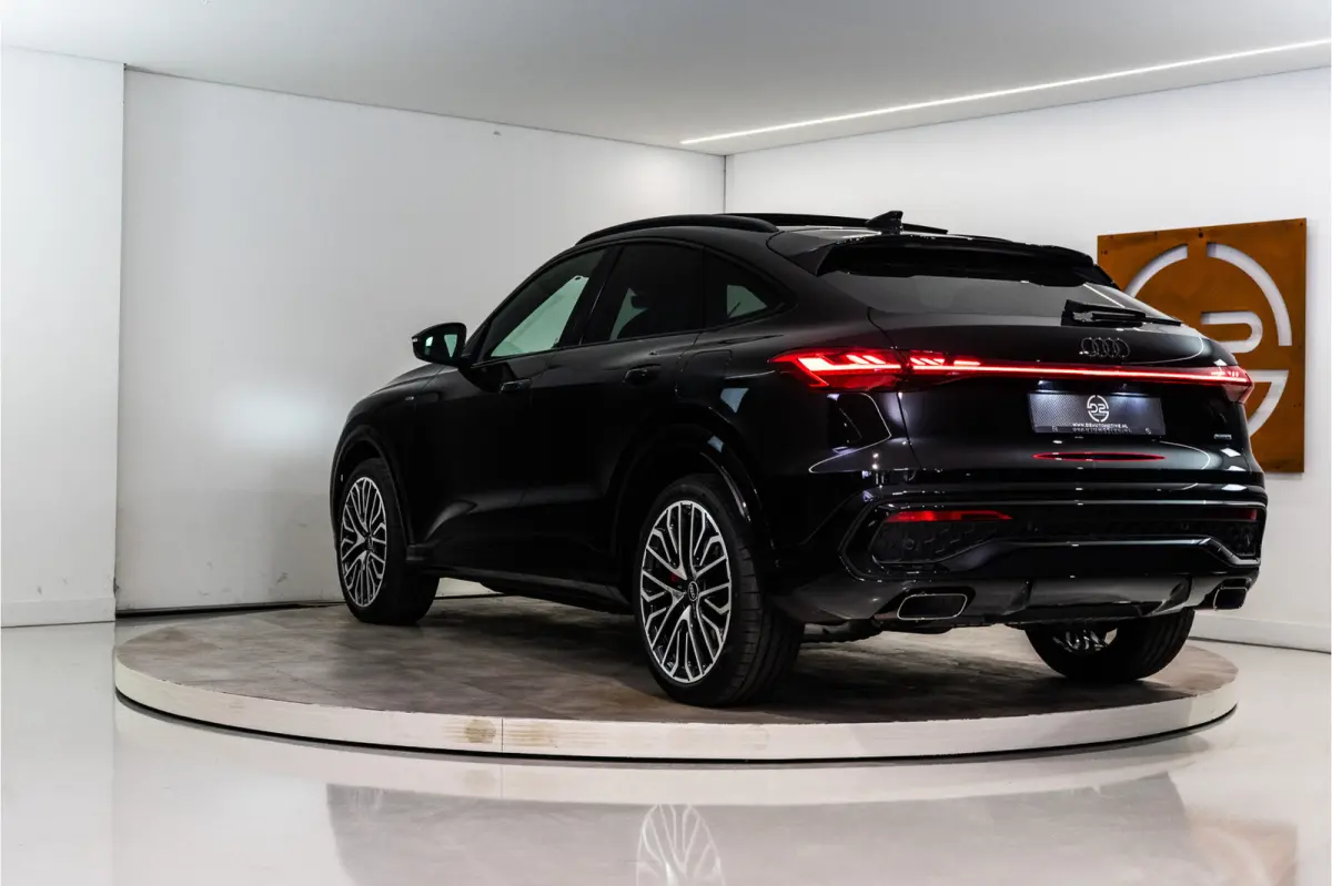 e-hybrid 270KW Quattro S Edition 367PK | 2026 | B&O | Pano | Sfeer | Memory | 5 Jaar fabrieksgarantie!