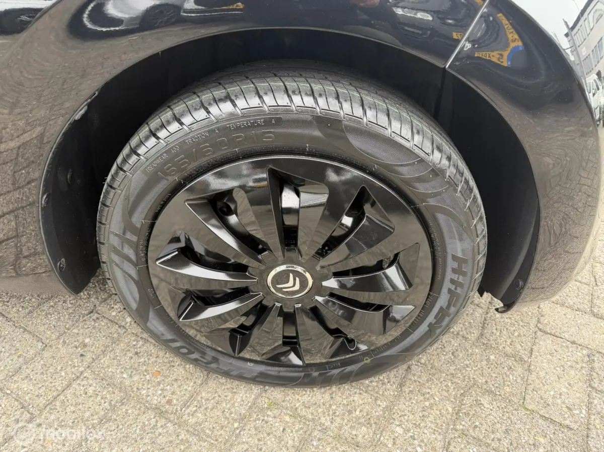 1.0 e-VTi Feel,5-drs,Led,Cruise Controle