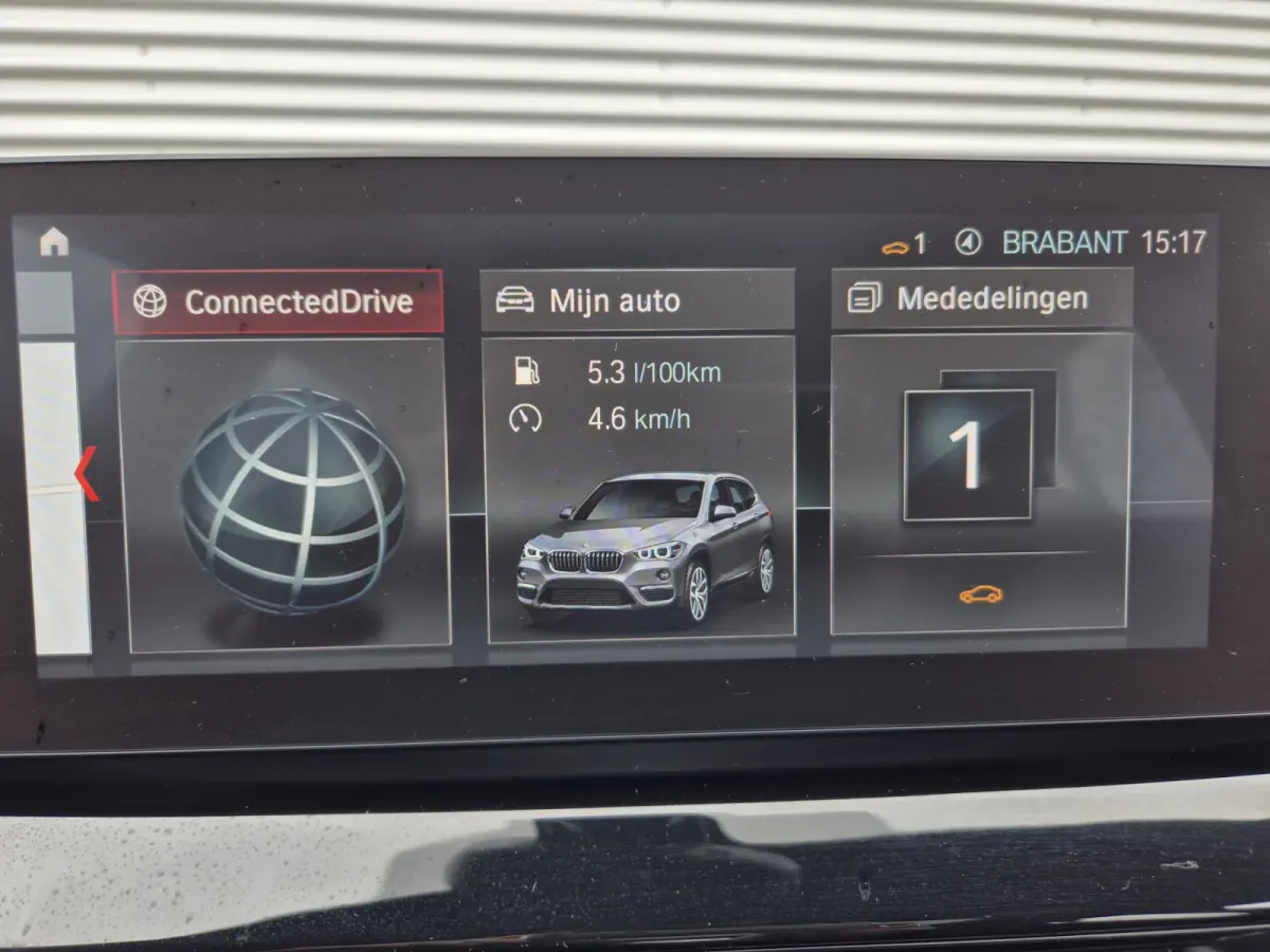 XDrive25e Automaat,Panomadak,Carplay,Stoelverwarming,extra,Winter,Cruisecomtrol