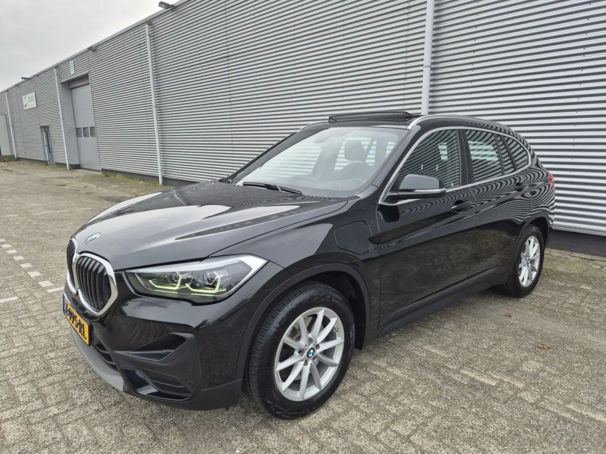 XDrive25e Automaat,Panomadak,Carplay,Stoelverwarming,extra,Winter,Cruisecomtrol