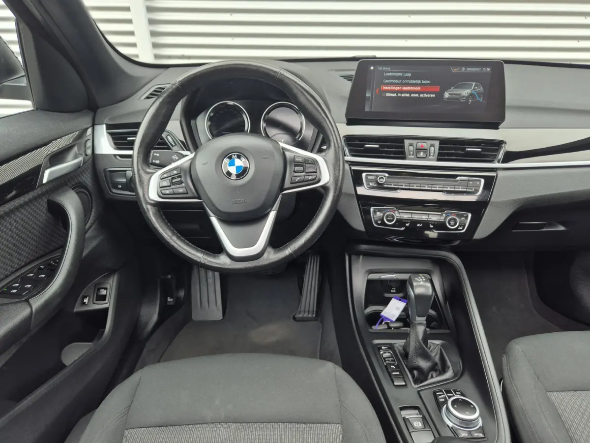XDrive25e Automaat,Panomadak,Carplay,Stoelverwarming,extra,Winter,Cruisecomtrol
