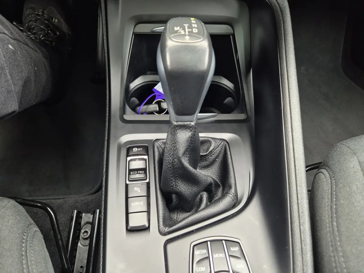 XDrive25e Automaat,Panomadak,Carplay,Stoelverwarming,extra,Winter,Cruisecomtrol