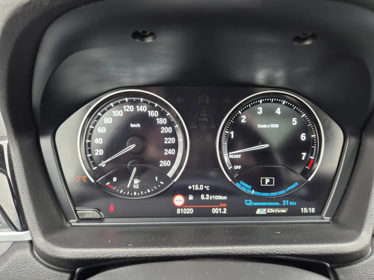 XDrive25e Automaat,Panomadak,Carplay,Stoelverwarming,extra,Winter,Cruisecomtrol