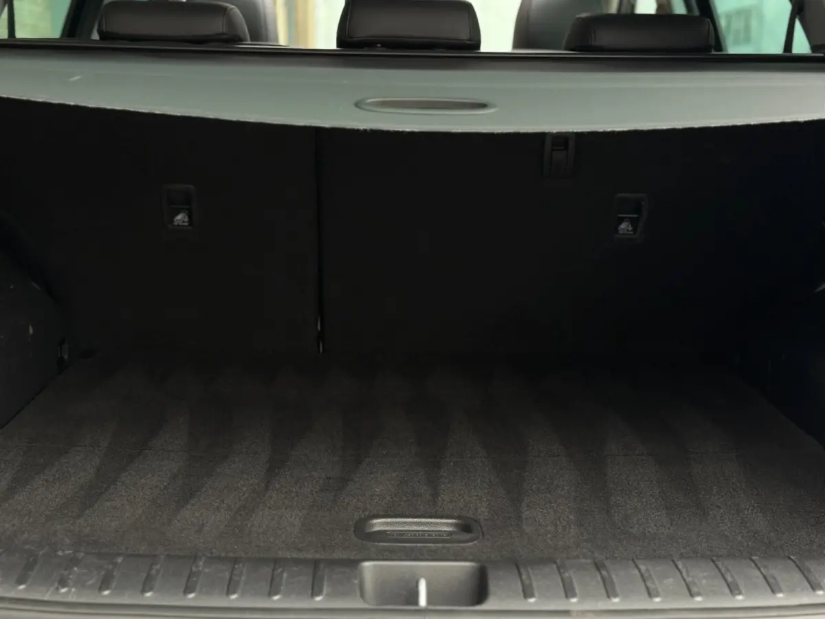 1.6 T-GDI Premium Plus / TREKHAAK / CARPLAY / PANO / 360 CAMERA / DODEHOEK / STOELVERKOELING + VERW / ELEK STOELEN