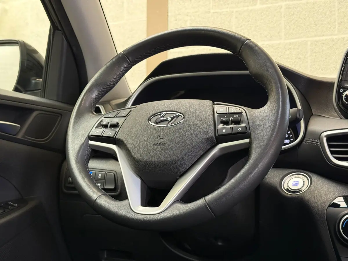 1.6 T-GDI Premium Plus / TREKHAAK / CARPLAY / PANO / 360 CAMERA / DODEHOEK / STOELVERKOELING + VERW / ELEK STOELEN