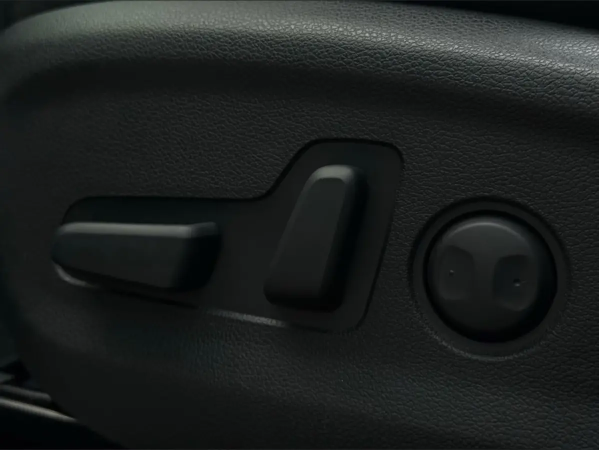 1.6 T-GDI Premium Plus / TREKHAAK / CARPLAY / PANO / 360 CAMERA / DODEHOEK / STOELVERKOELING + VERW / ELEK STOELEN