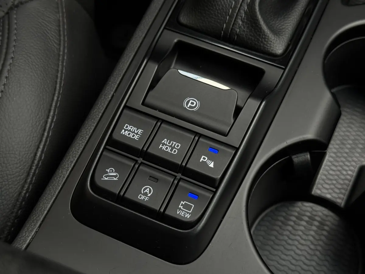 1.6 T-GDI Premium Plus / TREKHAAK / CARPLAY / PANO / 360 CAMERA / DODEHOEK / STOELVERKOELING + VERW / ELEK STOELEN