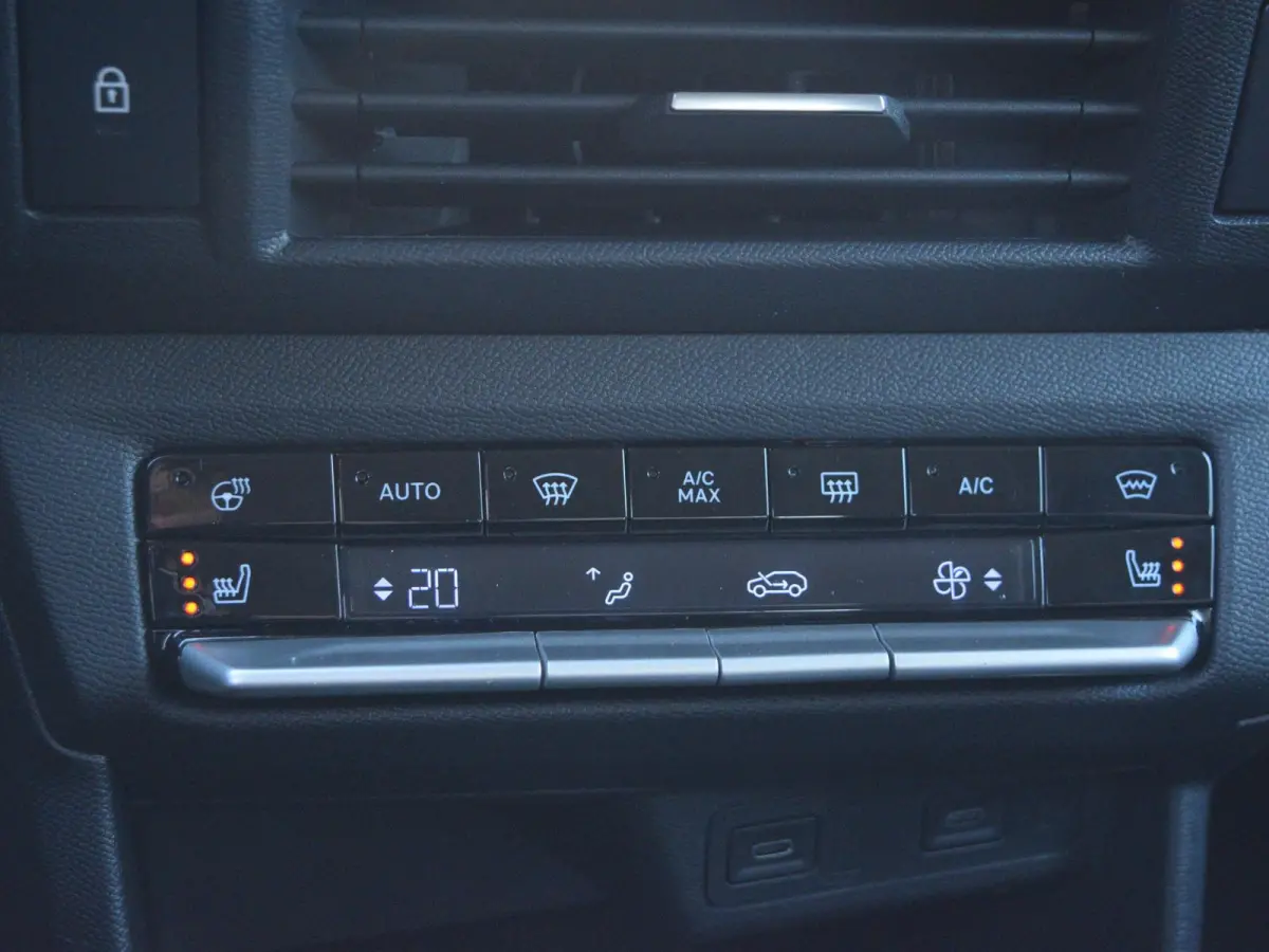 1.2 Turbo Hybrid GS 7p. DEMO | NAVI & CARPLAY | ACHTERUITRIJCAMERA | WINTERPAKKET |