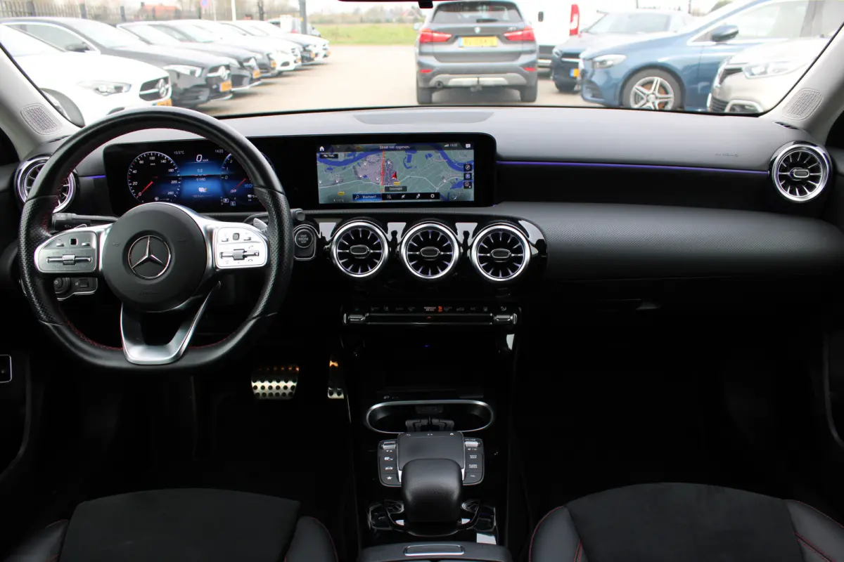 250e AUT8 AMG Line NIGHT PAKKET SFEER WIDESCREEN CARPLAY