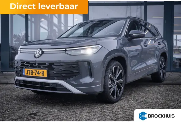 204 PK Automaat 1.5 eHybrid Life Edition | Achteruitrijcamera | Multimedia-voorbereiding | Navigatie