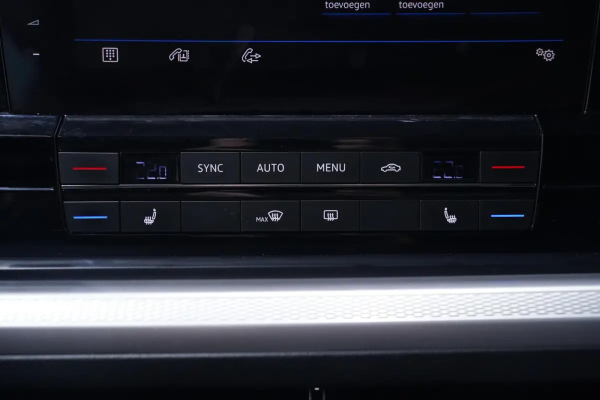 3.0 TDI 231 pk Grijs Kenteken 2-Zits Navi, Camera Trekhaak 3.500 kg, Leder Zwart, Adapt. Cruise, Luchtvering