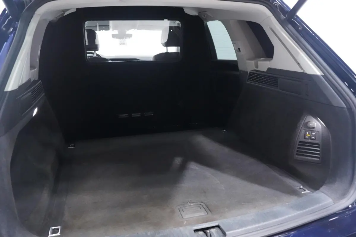 3.0 TDI 231 pk Grijs Kenteken 2-Zits Navi, Camera Trekhaak 3.500 kg, Leder Zwart, Adapt. Cruise, Luchtvering