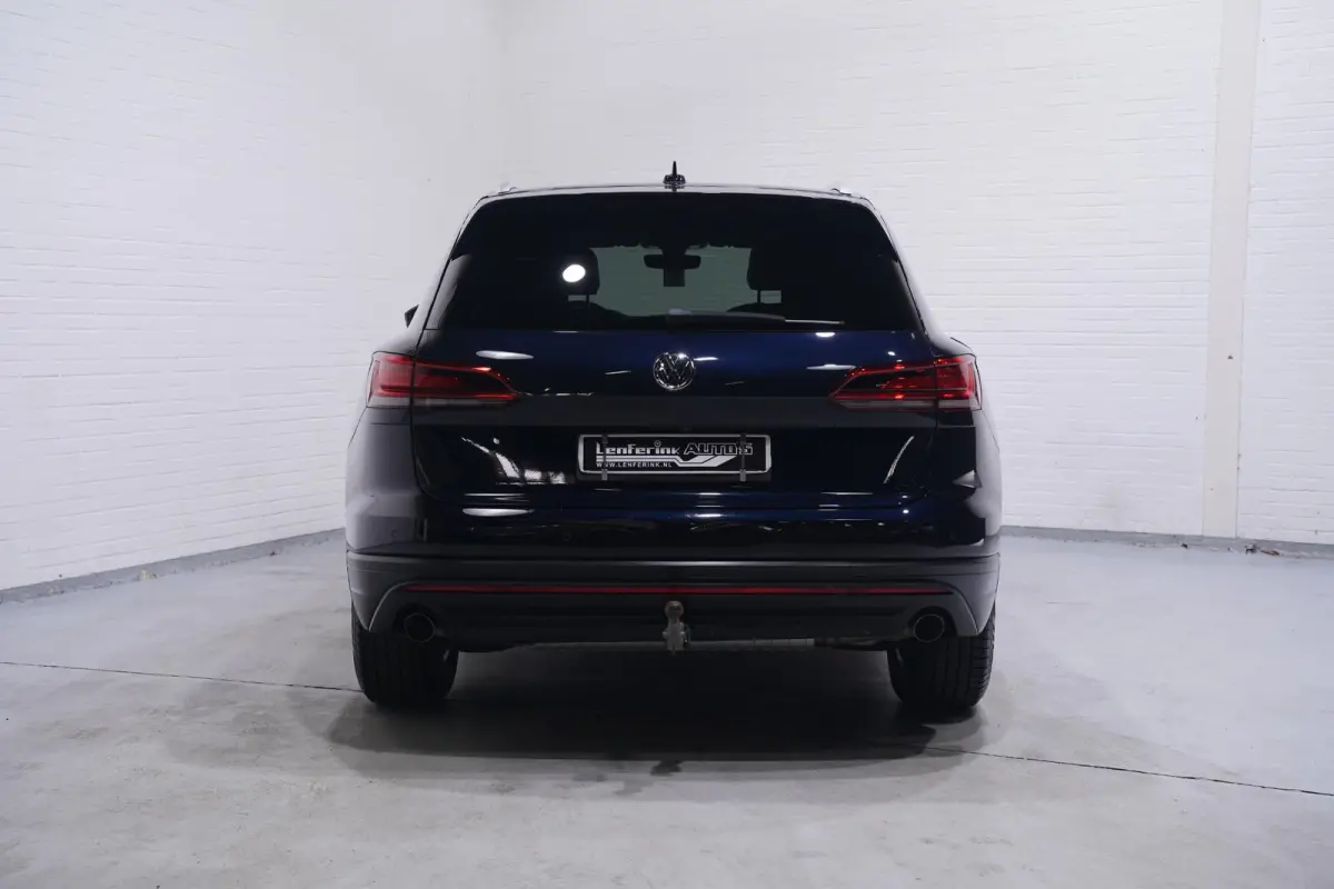 3.0 TDI 231 pk Grijs Kenteken 2-Zits Navi, Camera Trekhaak 3.500 kg, Leder Zwart, Adapt. Cruise, Luchtvering