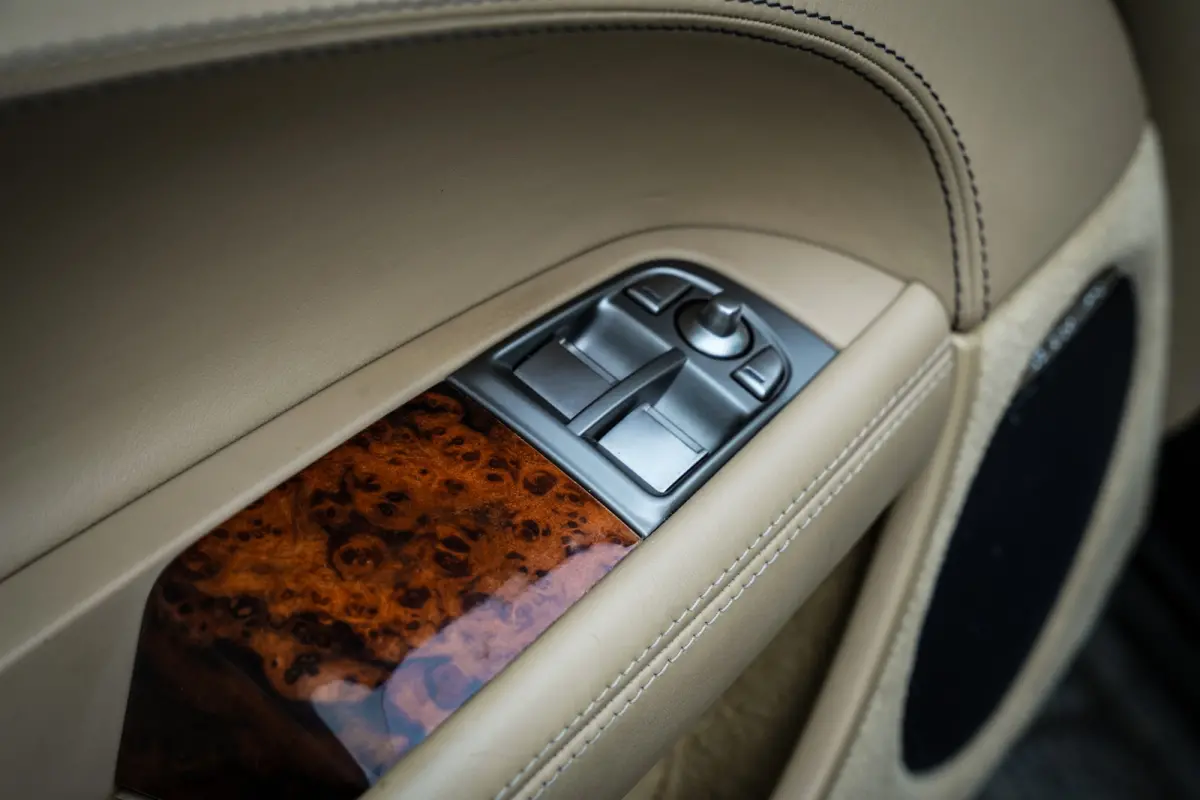 XKR 5.0 V8 Portfolio 510 pk | 100% Jaguar Service | 1e Eigenaar | Clima | Cruise | Leder | Navi | Stoelkoeling |