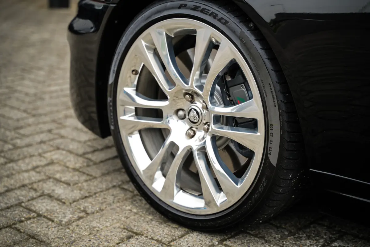XKR 5.0 V8 Portfolio 510 pk | 100% Jaguar Service | 1e Eigenaar | Clima | Cruise | Leder | Navi | Stoelkoeling |