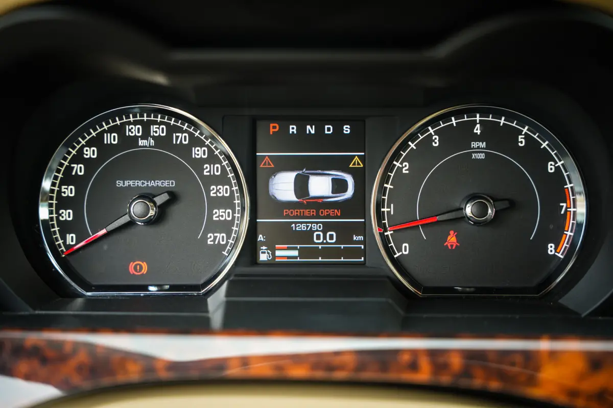 XKR 5.0 V8 Portfolio 510 pk | 100% Jaguar Service | 1e Eigenaar | Clima | Cruise | Leder | Navi | Stoelkoeling |