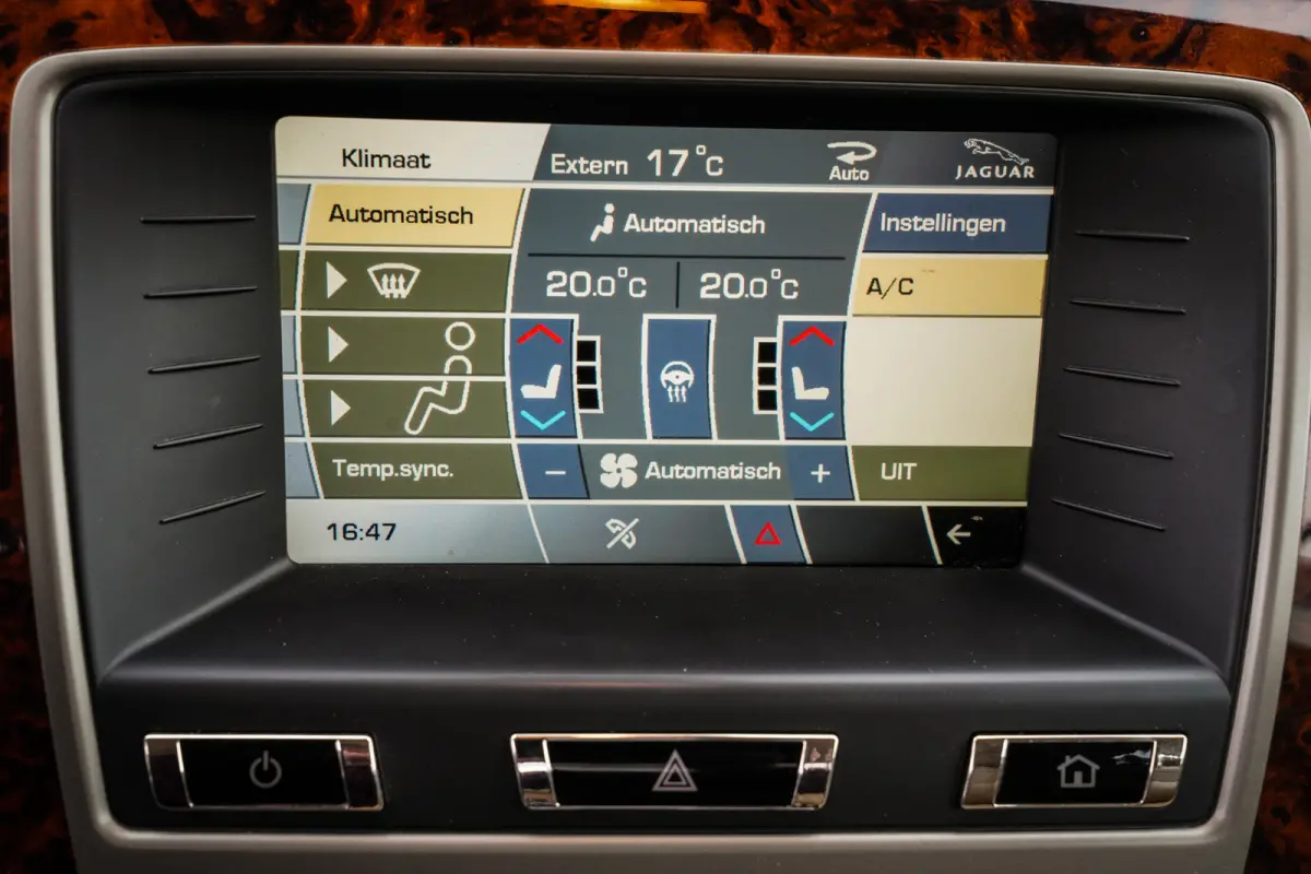 XKR 5.0 V8 Portfolio 510 pk | 100% Jaguar Service | 1e Eigenaar | Clima | Cruise | Leder | Navi | Stoelkoeling |