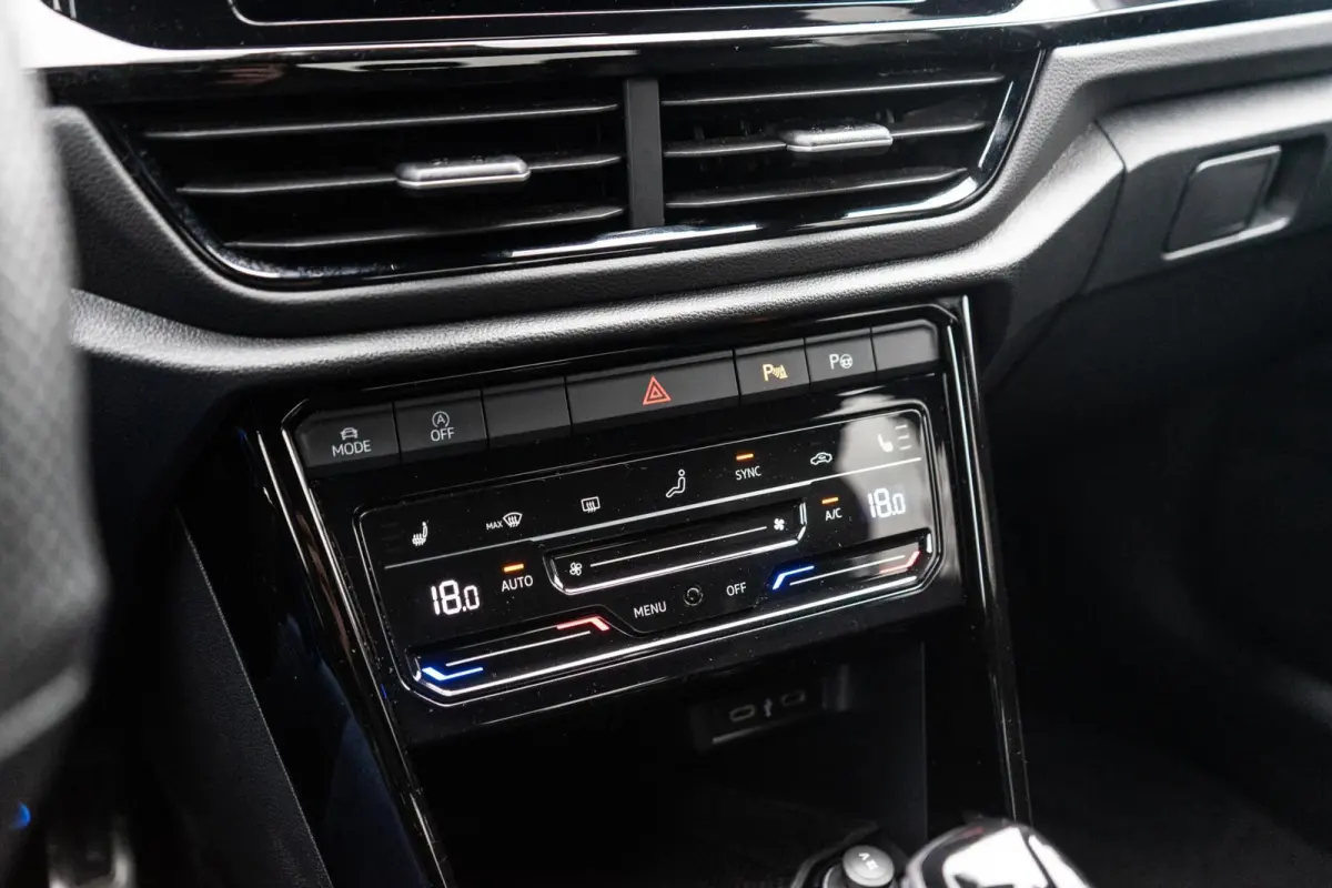 1.5 TSI R-Line Pano / Beats / IQ