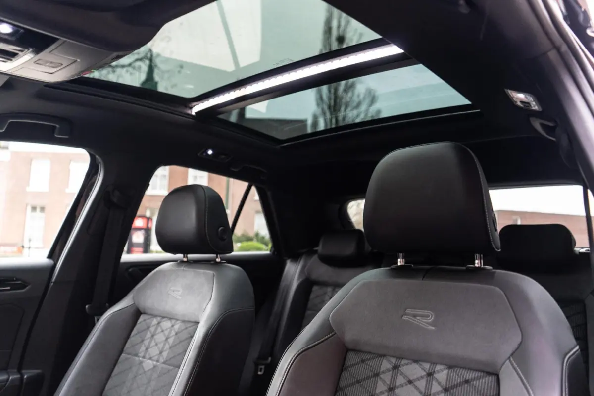 1.5 TSI R-Line Pano / Beats / IQ