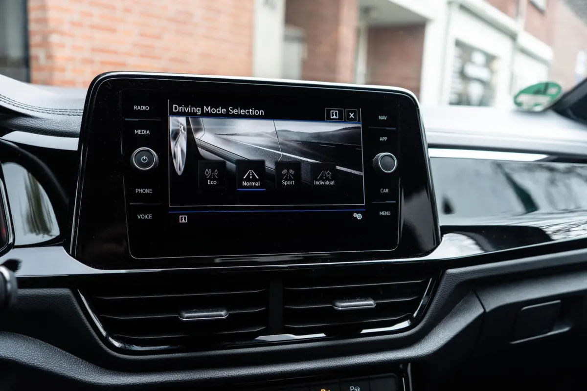 1.5 TSI R-Line Pano / Beats / IQ