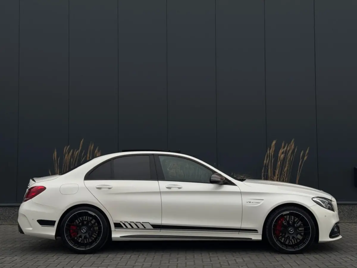 AMG 63 S Edition 1 FULL PANO NAVI CAMERA LEDER MM SEATS