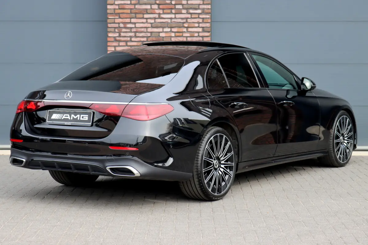 200 AMG Line | Hyperscreen | Distronic | Panoramadak | Stoelventilatie | Burmester | Surround Camera | Digital Light | Exclusiefpakket | Keyless Go |