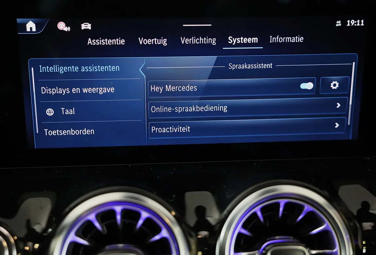 250 e AMG Line / AUT / Acc / Memory / Head Up / Burmester / Elek Stoelen / Carbon / Open Pano / Led / Pdc