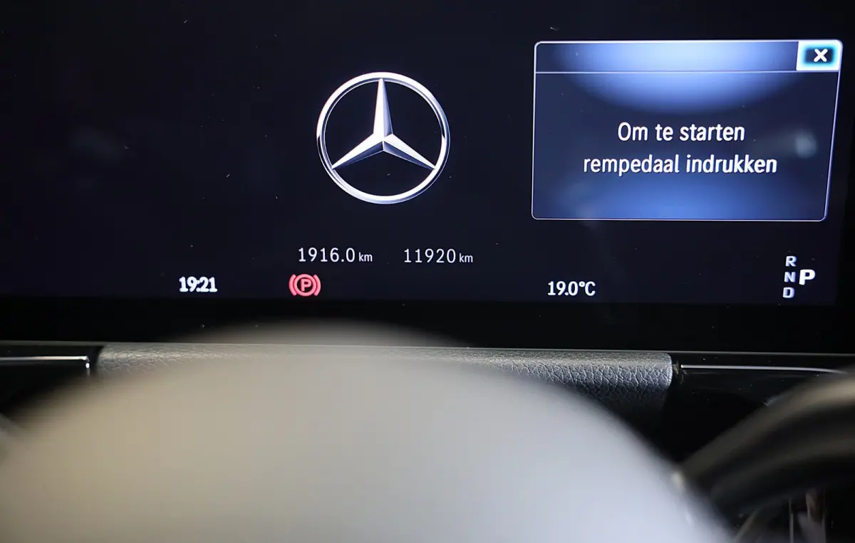 250 e AMG Line / AUT / Acc / Memory / Head Up / Burmester / Elek Stoelen / Carbon / Open Pano / Led / Pdc