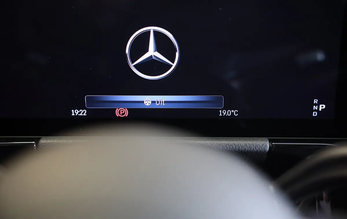 250 e AMG Line / AUT / Acc / Memory / Head Up / Burmester / Elek Stoelen / Carbon / Open Pano / Led / Pdc