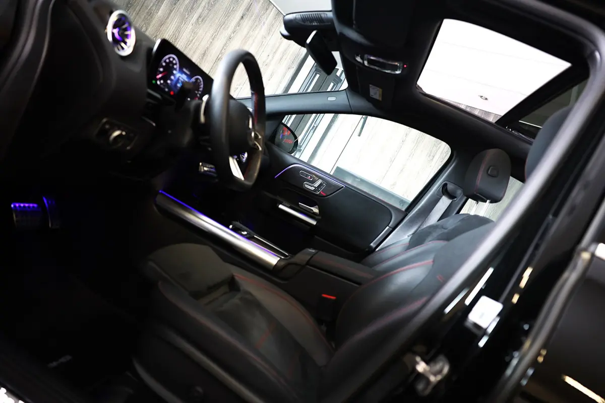 250 e AMG Line / AUT / Acc / Memory / Head Up / Burmester / Elek Stoelen / Carbon / Open Pano / Led / Pdc