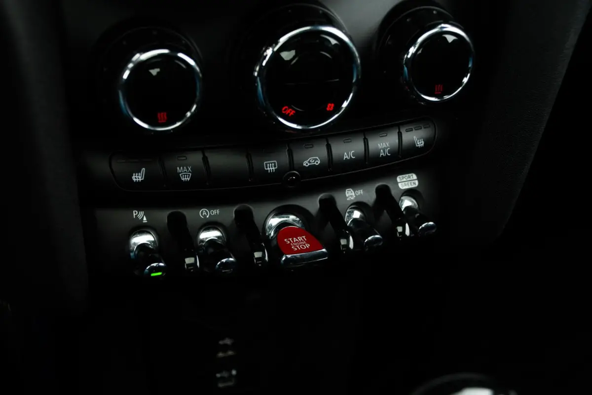 Mini 1.5 John Cooper Works | Pano | DAB | Camera