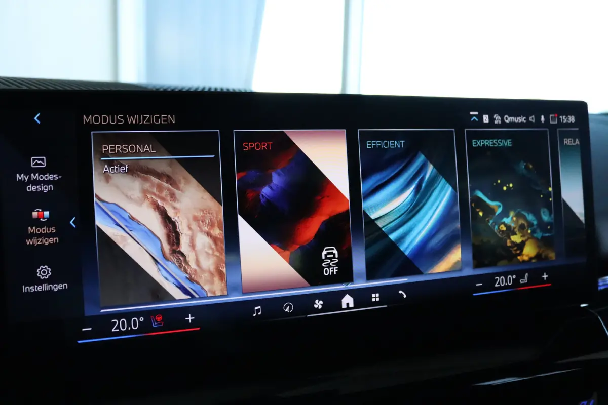 520i M-SPORT | Adapt. Cruise | Stoelventilatie | Harman & Kardon | Pano | HUD | 360 Camera | Memory | Carbon |